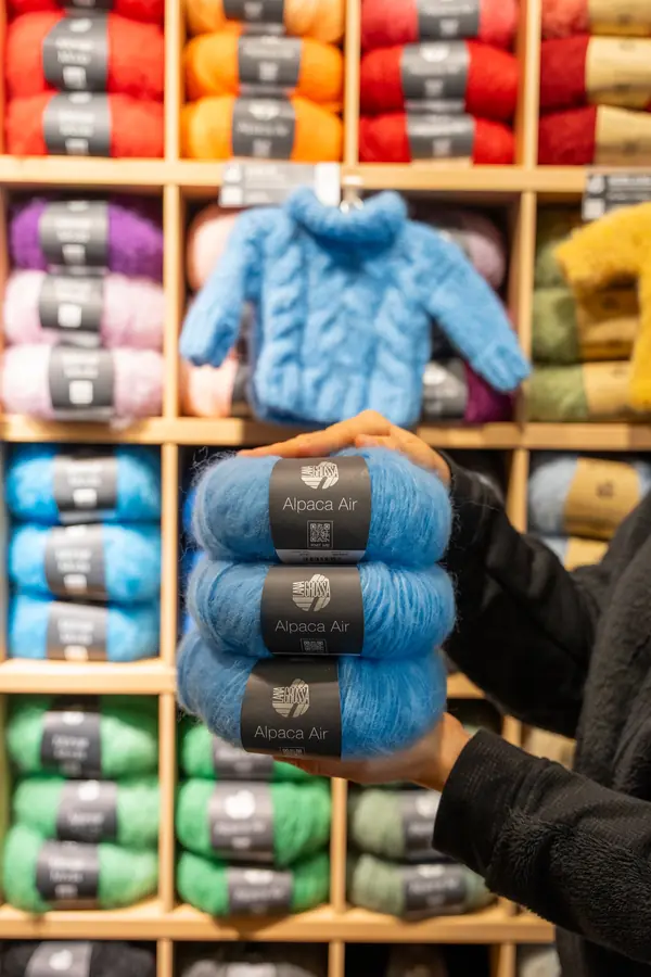 Die 5 besten Reparaturen für Wollkleidung in Augsburg – Warme Lieblingsstücke weich erhalten